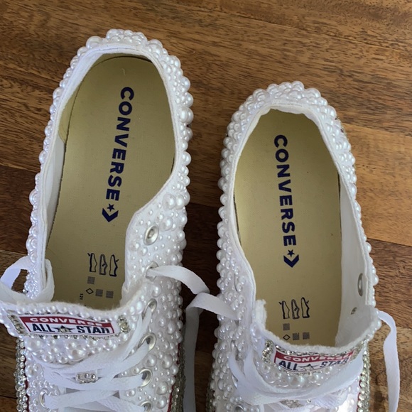 Diamond and pearl white Converse sneakers - Picture 3 of 4